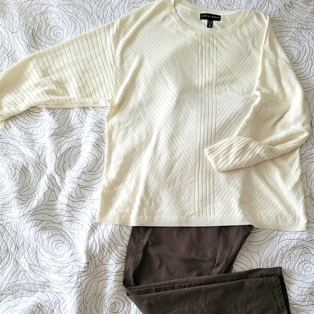 Cream 3/4 sleeve top, Love & Legend